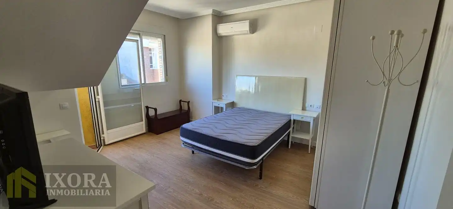 Duplex in vendita a Calle Pintor Juan Gris, imagen 5