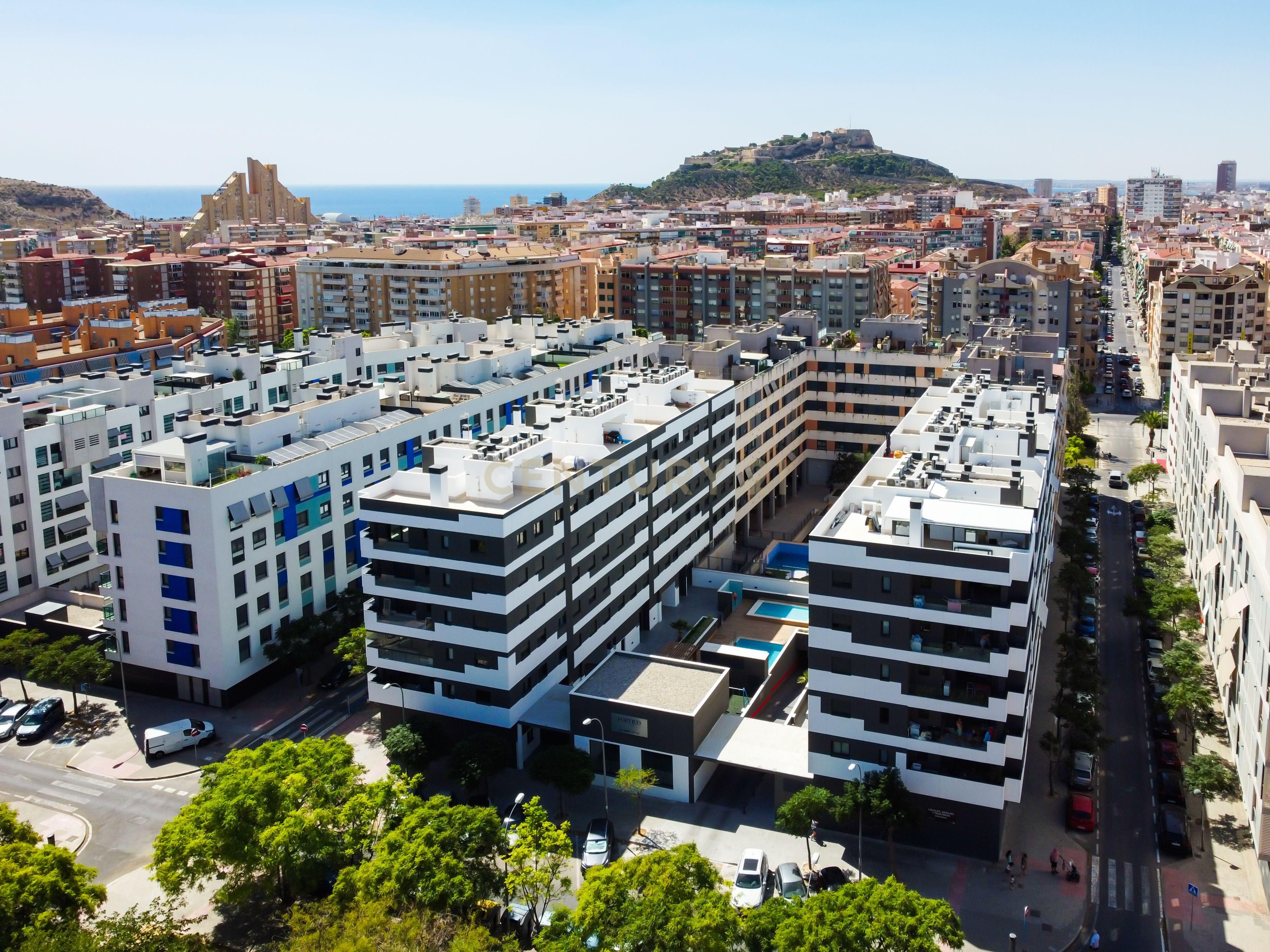 Exterior view of Apartment for sale in Alicante / Alacant  with Air Conditioner, Storage room and Oven