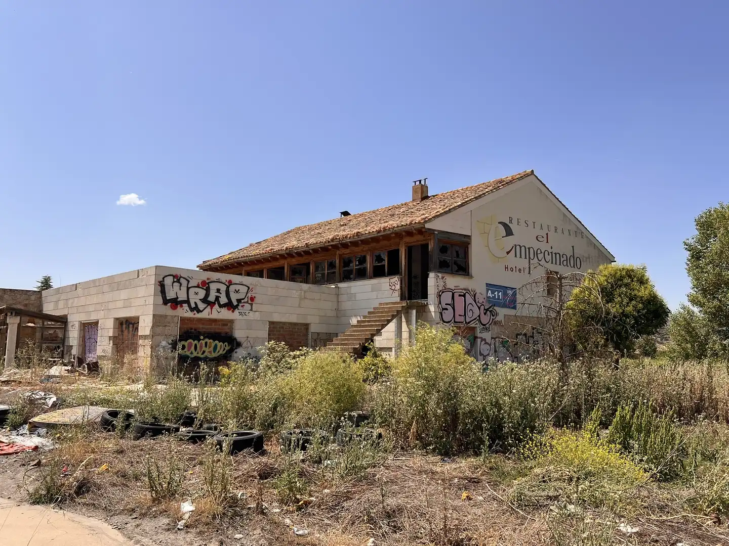 Buildings for sale in C/ Extrarradio , Castrillo de Duero