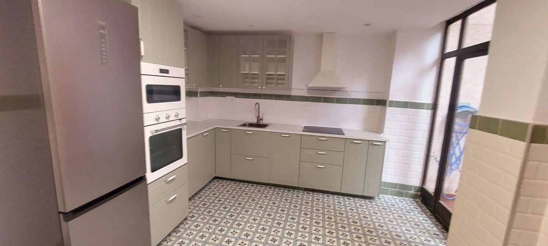 Küche von Maisonette zum Verkauf in Santander mit Heizung und Abstellraum