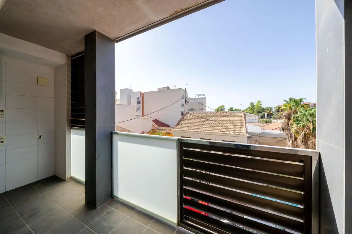 Flat with lift for sale in Calle Campoamor, imagen 4