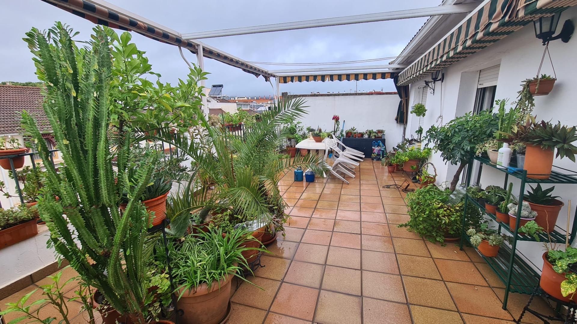 Terraza de Casa adosada en venta en  Córdoba Capital con Aire acondicionado, Calefacción y Jardín privado