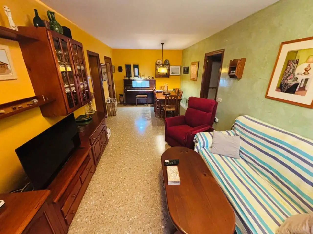 Sala de estar de Piso en venta en Vilanova i la Geltrú con Aire acondicionado, Calefacción y Terraza
