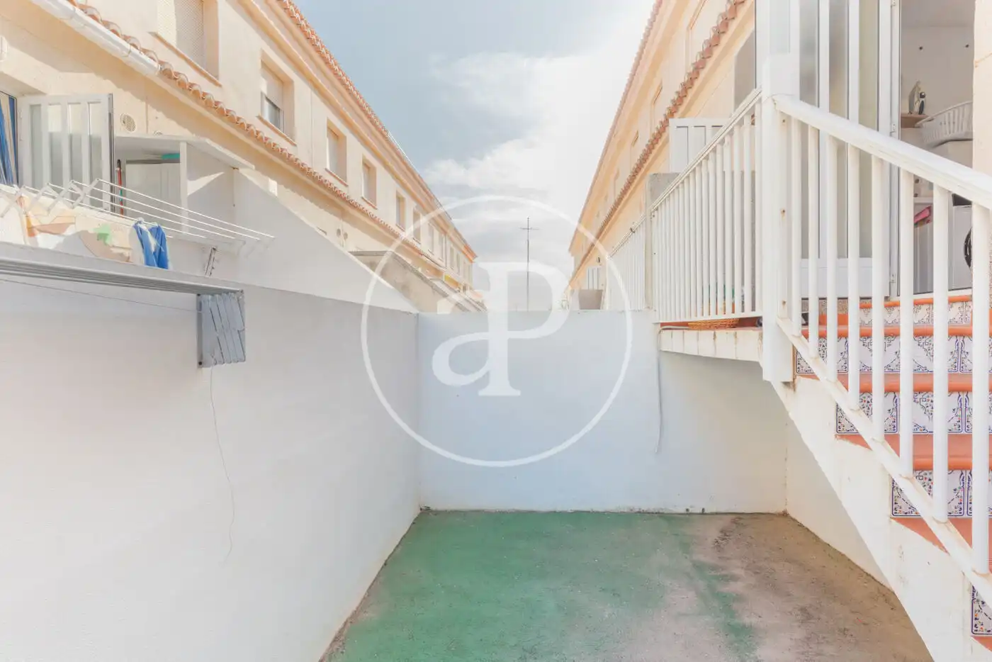 Parking de Casa adosada en venta en Sueca con Aire acondicionado, Calefacción y Terraza