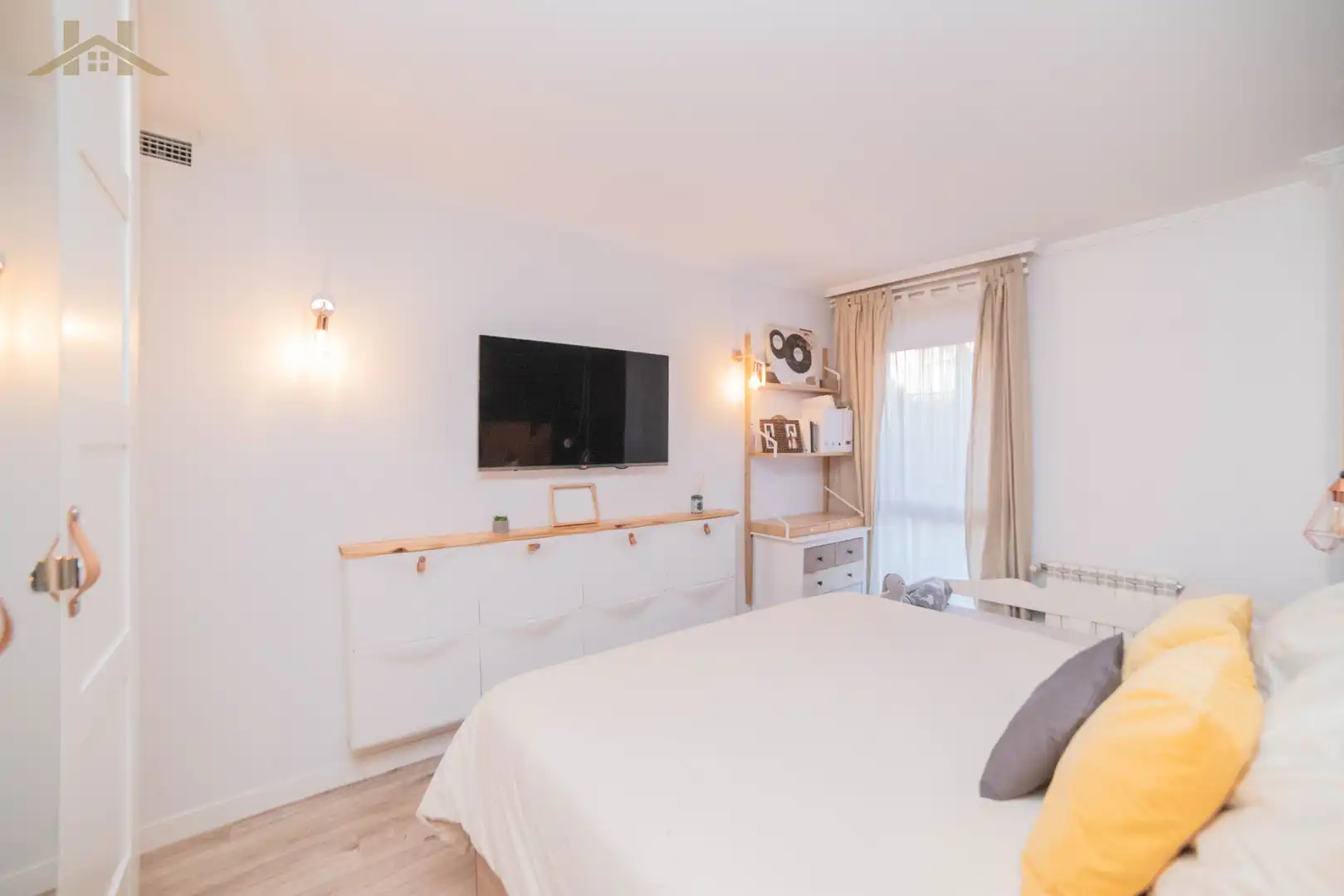 Habitación de Piso en venta en Arroyomolinos (Madrid) con Aire acondicionado, Calefacción y Jardín privado