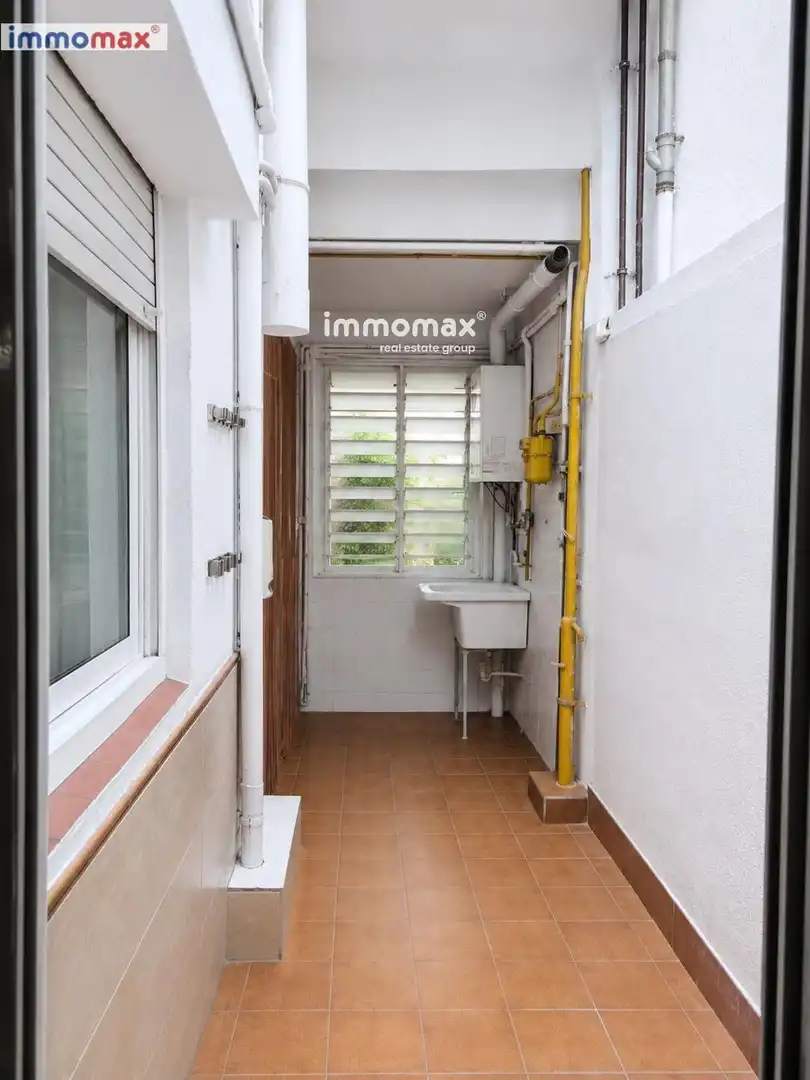 Terrassa de Pis en venda en Cornellà de Llobregat amb Aire condicionat