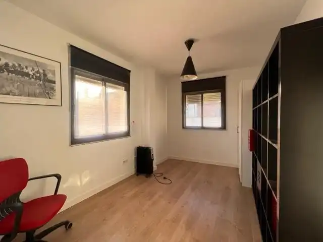 Schlafzimmer von Dachboden zur Miete in Murcia mit Klimaanlage, Heizung und Terrasse