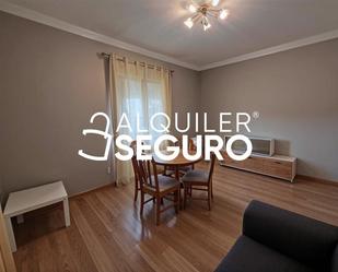 Sala d'estar de Pis de lloguer en  Madrid Capital amb Calefacció i Moblat