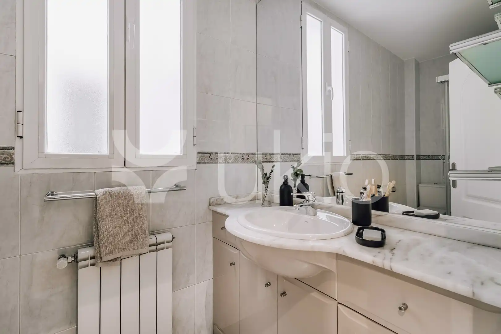 Badezimmer von Wohnungen zur Miete in Madrid mit Klimaanlage, Heizung und Möbliert