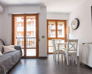 Apartment to share in El Carmen