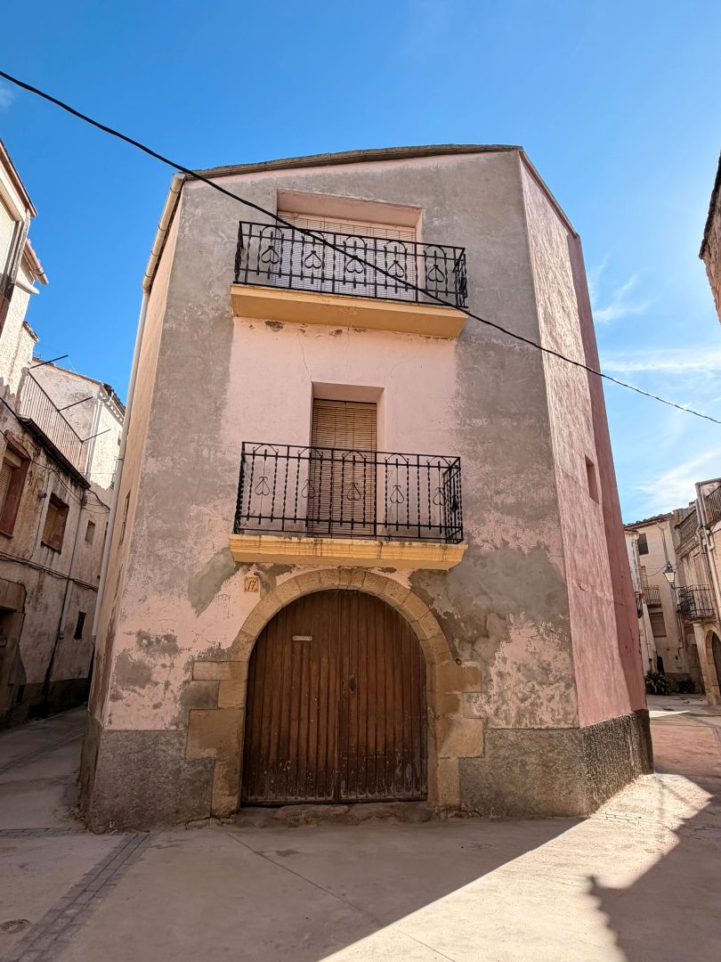 Vista exterior de Casa o chalet en venta en L'Espluga Calba con Calefacción, Amueblado y Balcón