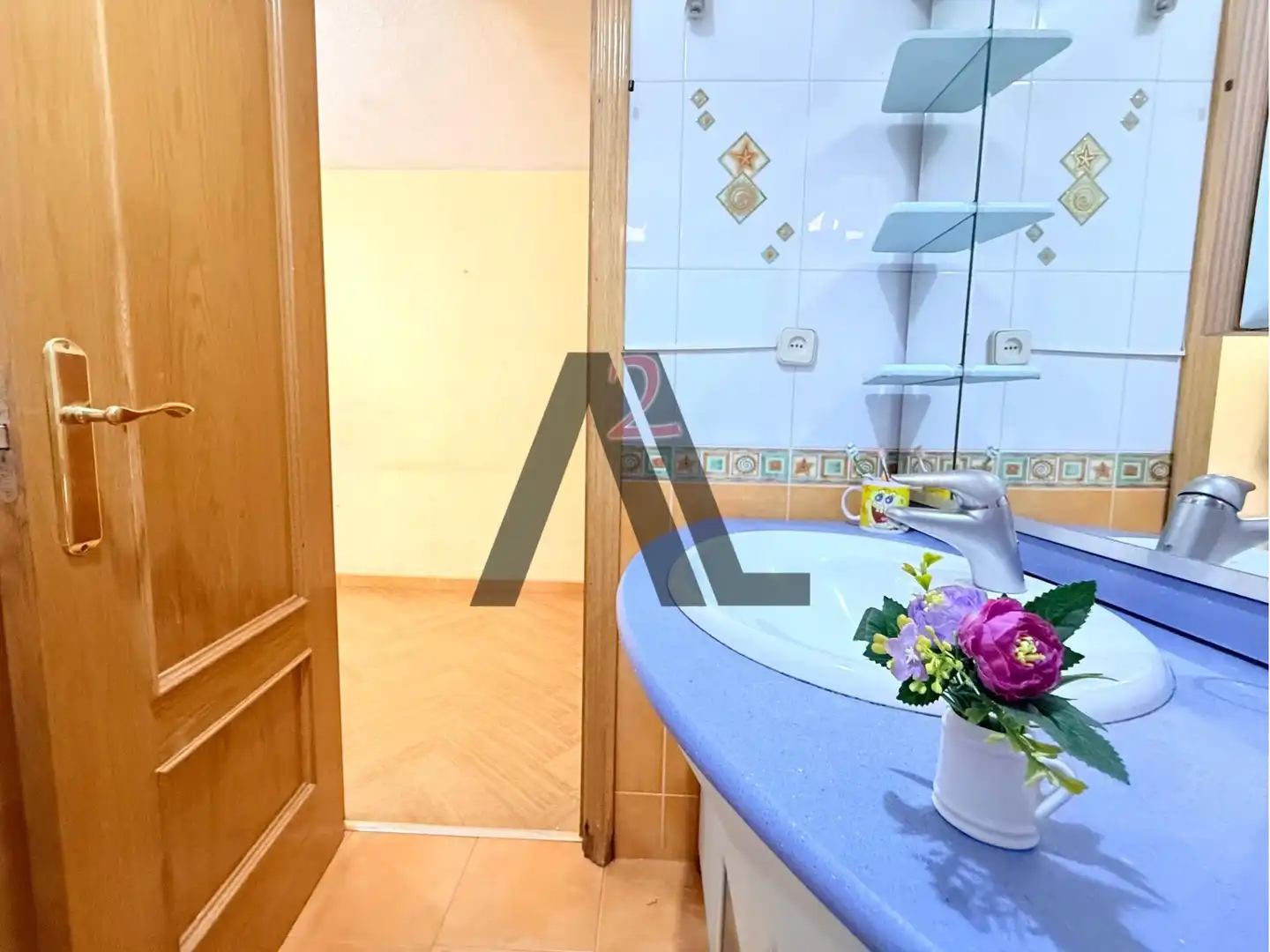 Bathroom of Flat for sale in Madrid  with Air Conditioner and Balcony