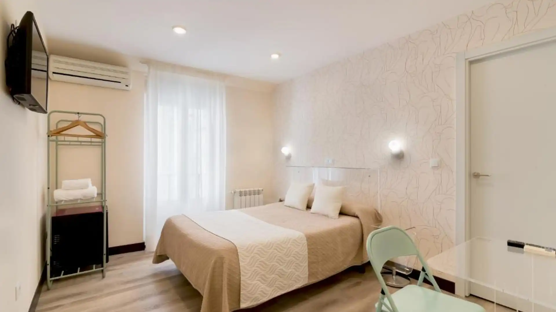 Dormitori de Estudi de lloguer en Eibar amb Moblat i Es permeten mascotes