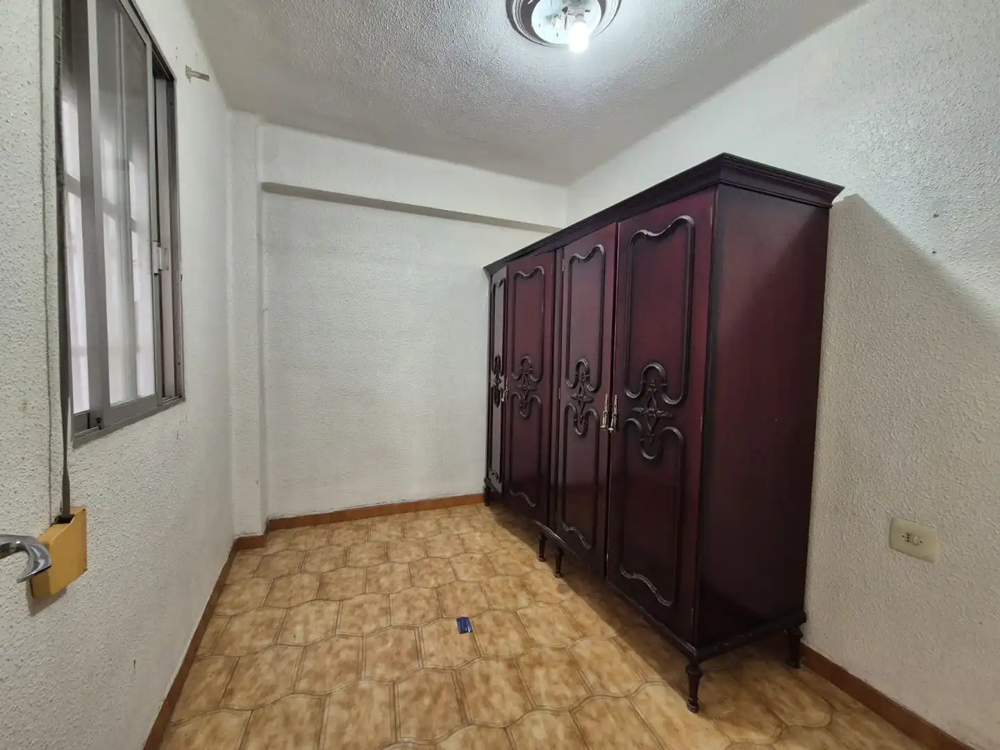 Wohnung zum Verkauf in Almàssera mit Terrasse und Balkon
