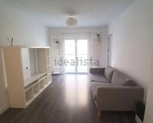 Living room of Flat for sale in Salamanca Capital  with Heating, Parquet flooring and Balcony