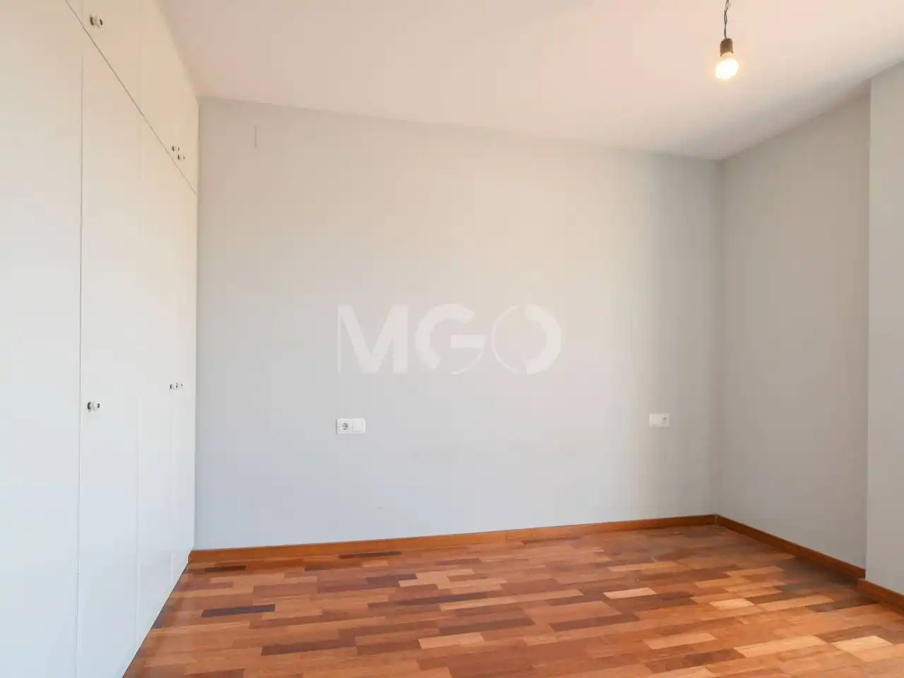 Dormitori de Pis en venda en Sant Pere de Torelló amb Parquet, Terrassa i Alarma