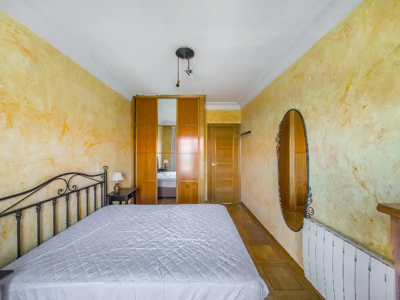 Wohnung zur Miete in Calle de Mateo García, Ventas