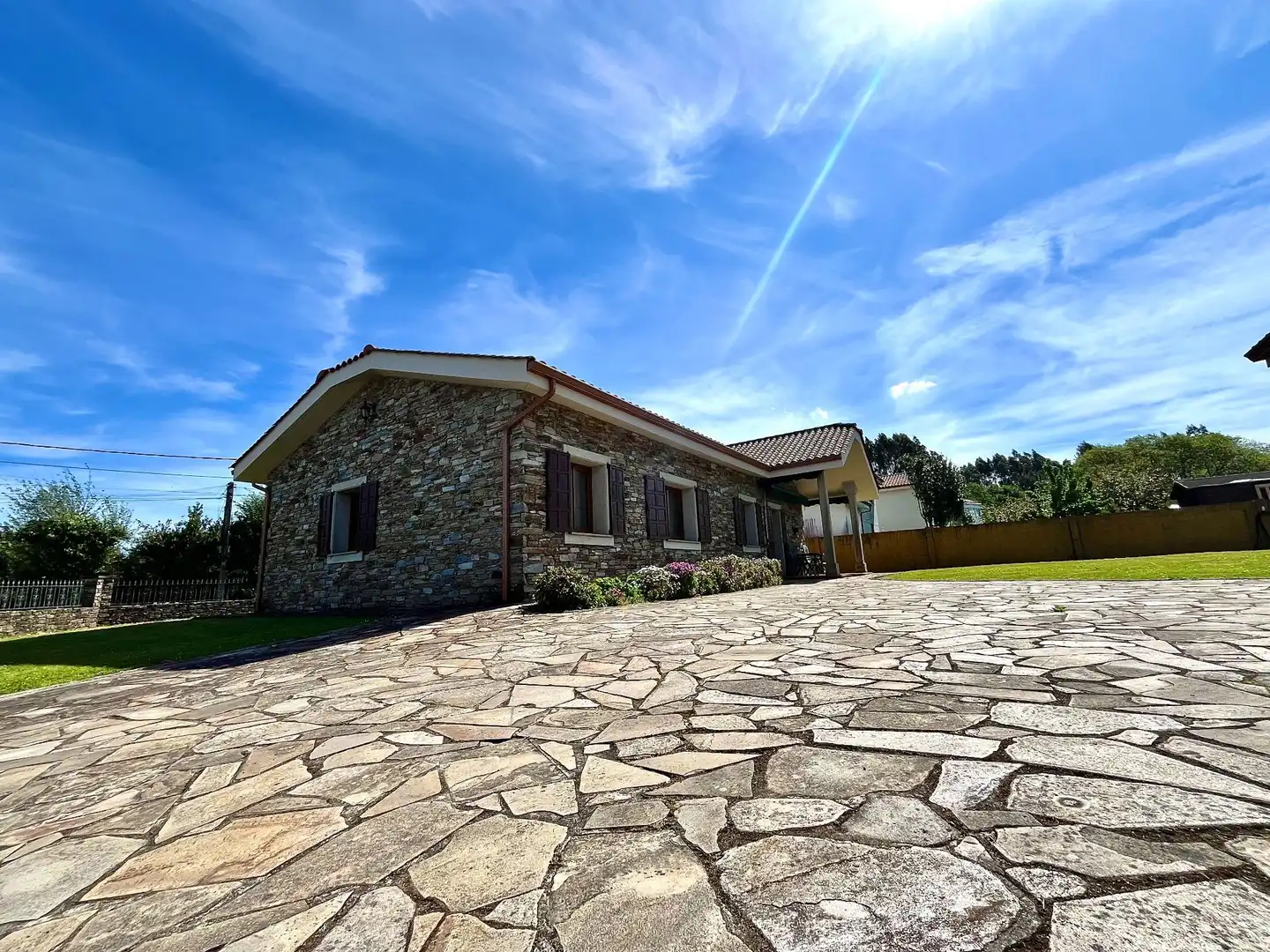 Außenansicht von Haus oder Chalet zum Verkauf in Valdoviño mit Heizung, Privatgarten und Abstellraum