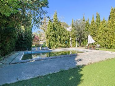 Villa con piscina in vendita a Avenida VINYA NOVA