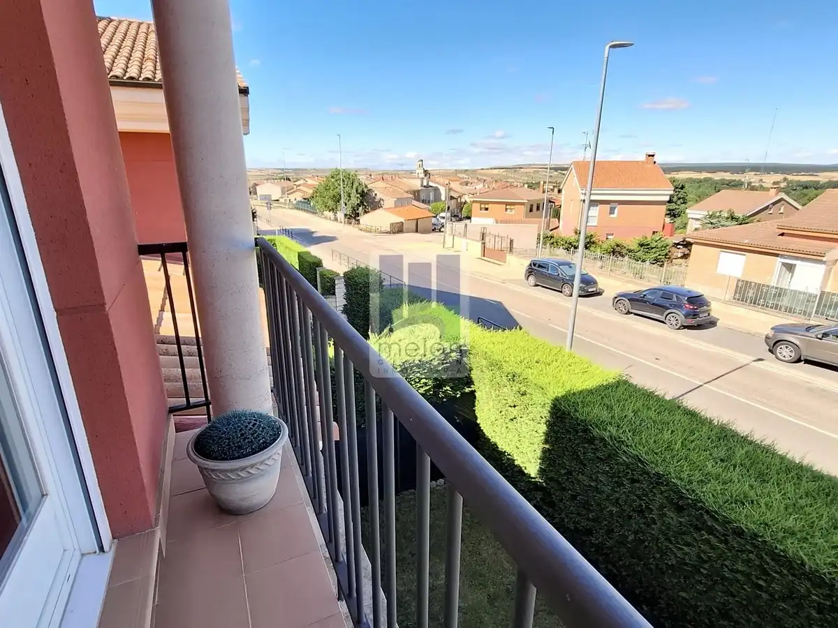 Vista exterior de Casa o xalet en venda en Cardeñadijo amb Traster