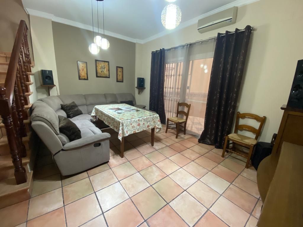 Dining room of Single-family semi-detached for sale in Alcalá de Guadaira  with Air Conditioner, Heating and Terrace