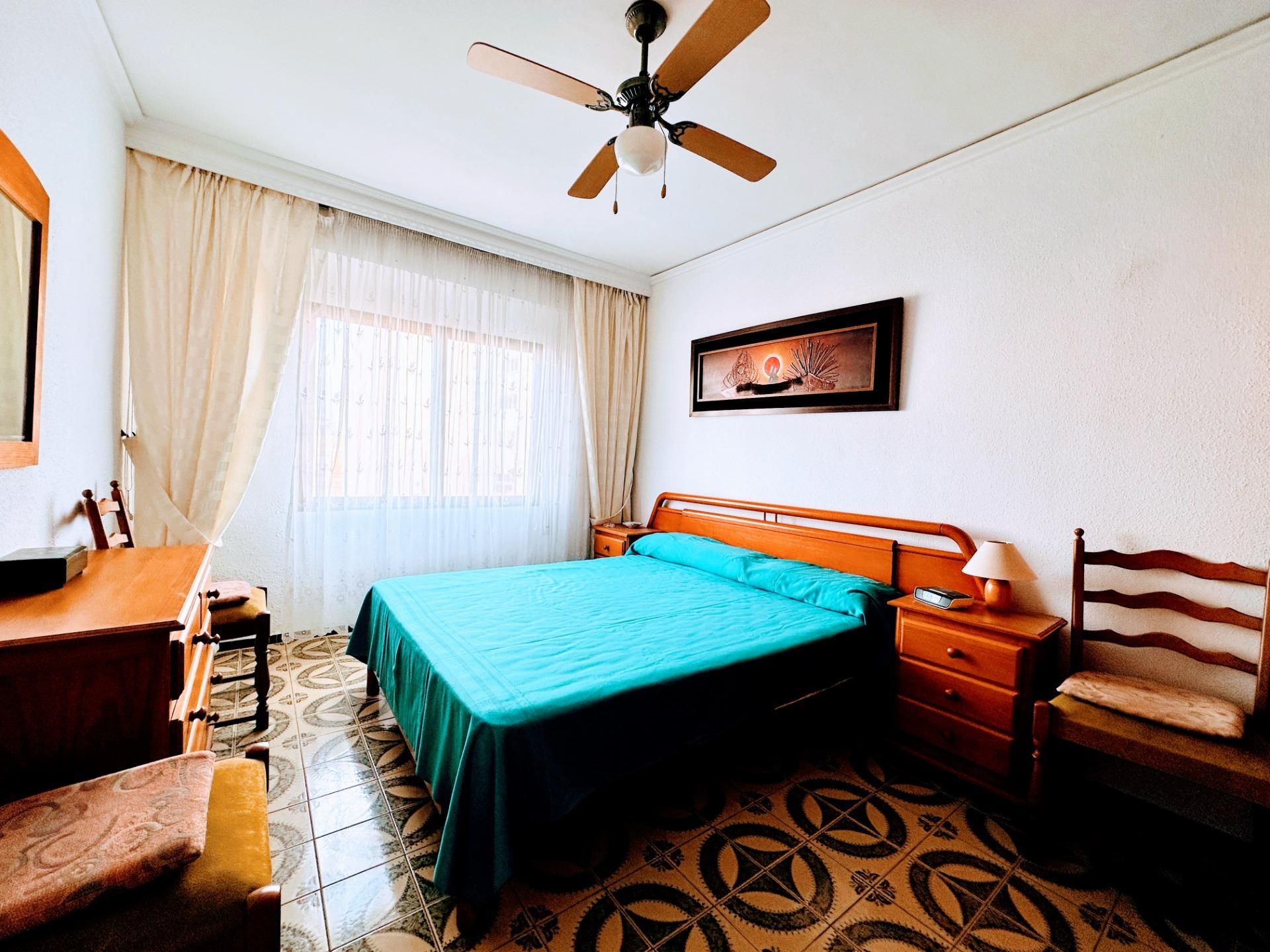 Dormitori de Pis en venda en Gandia amb Aire condicionat, Calefacció i Terrassa