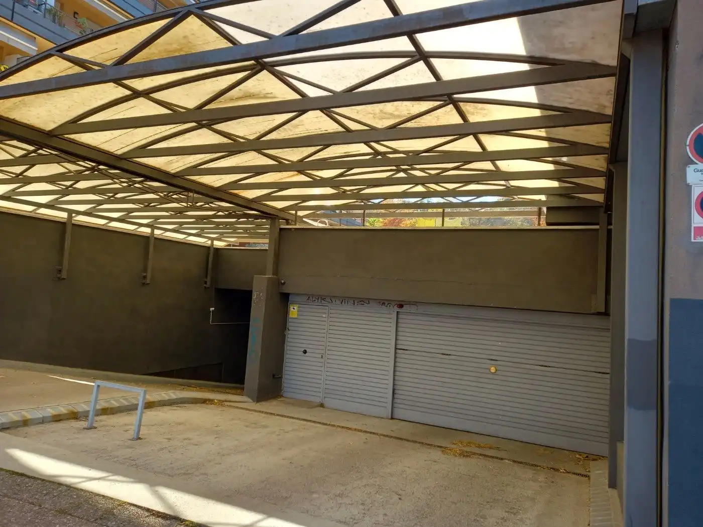 Vista exterior de Garaje en venta en Girona