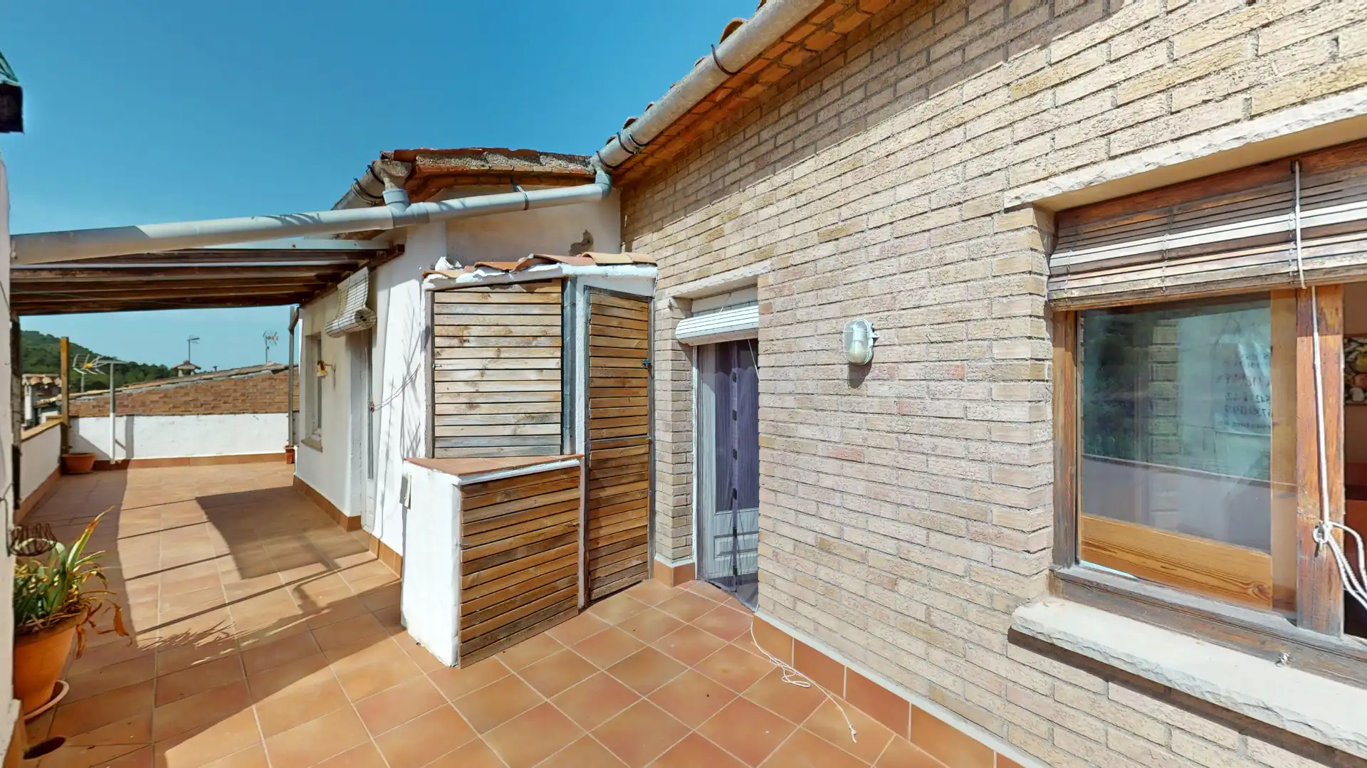 Vista exterior de Àtic en venda en La Febró amb Calefacció, Terrassa i Forn