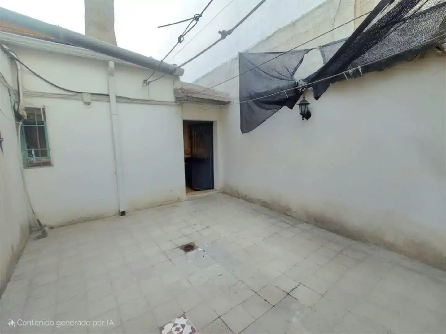 Casa adosada en venda en Linares