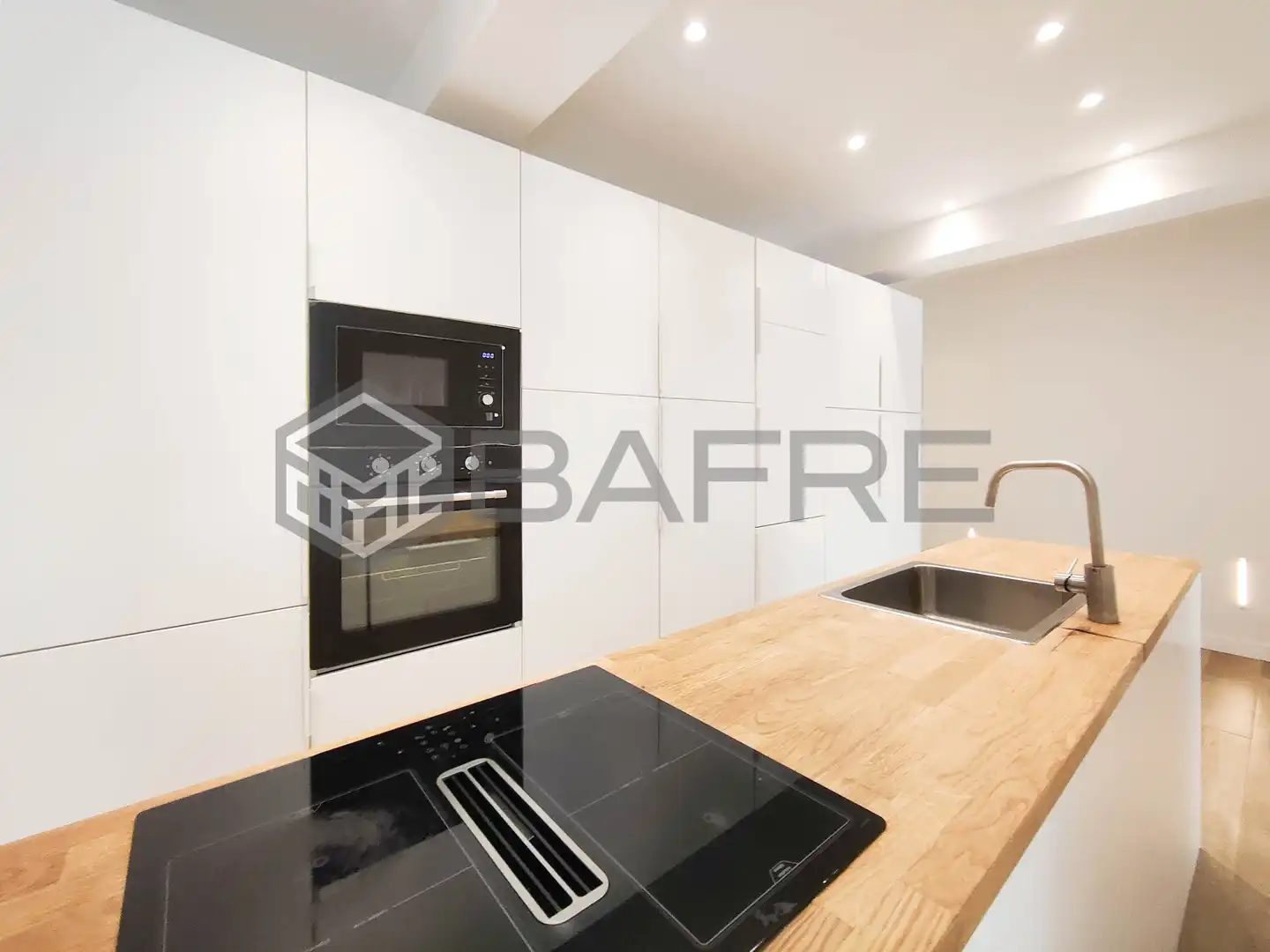 Flat for rent in Calle Doctor Esquerdo, Estrella