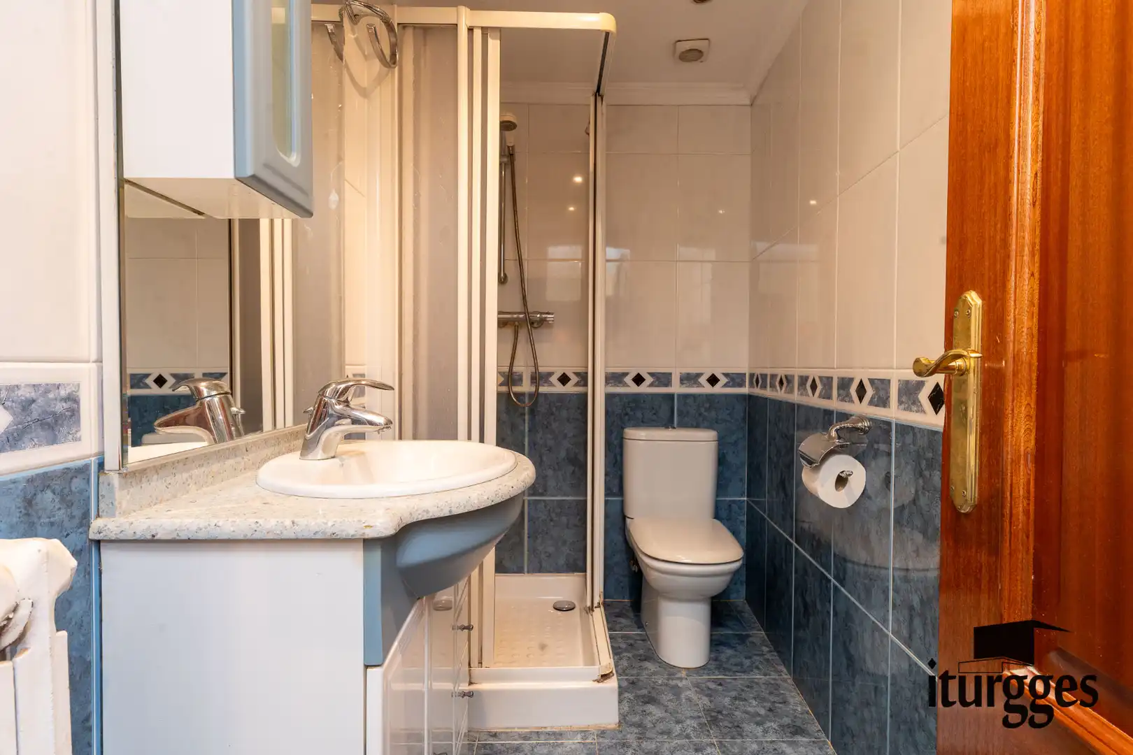 Badezimmer von Wohnung zum Verkauf in Gernika-Lumo mit Heizung, Terrasse und Abstellraum