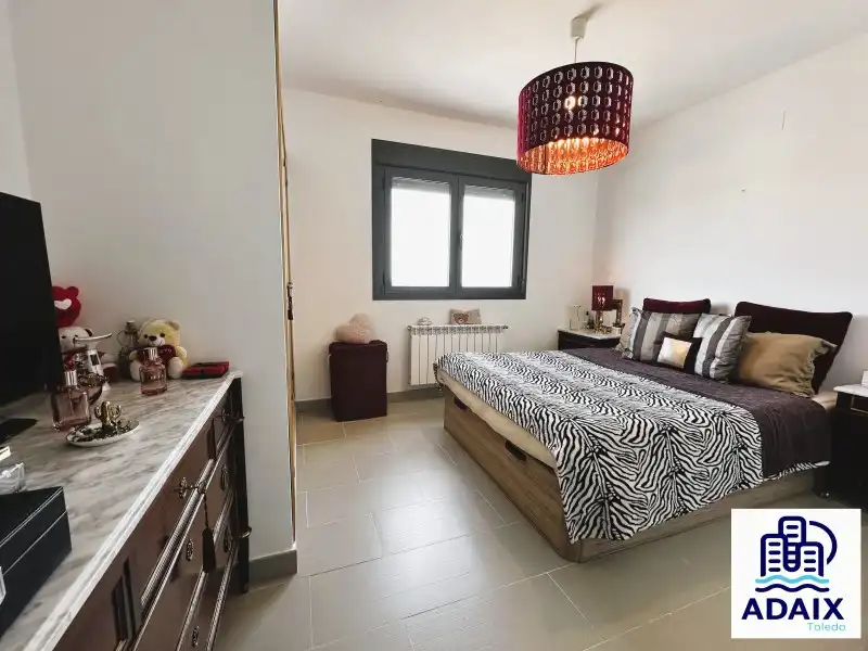 Casa adosada en venda a Calle Cañuelo, 22, Almonacid de Toledo
