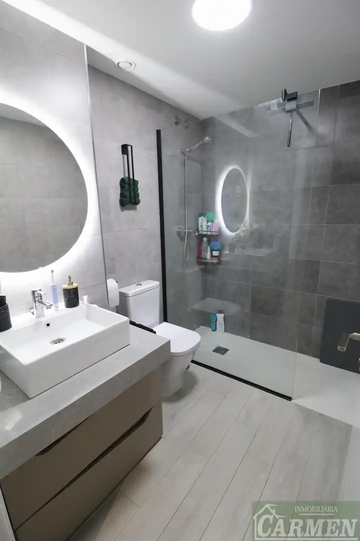 Baño de Piso en venta en Jerez de la Frontera con Aire acondicionado, Terraza y Piscina comunitaria
