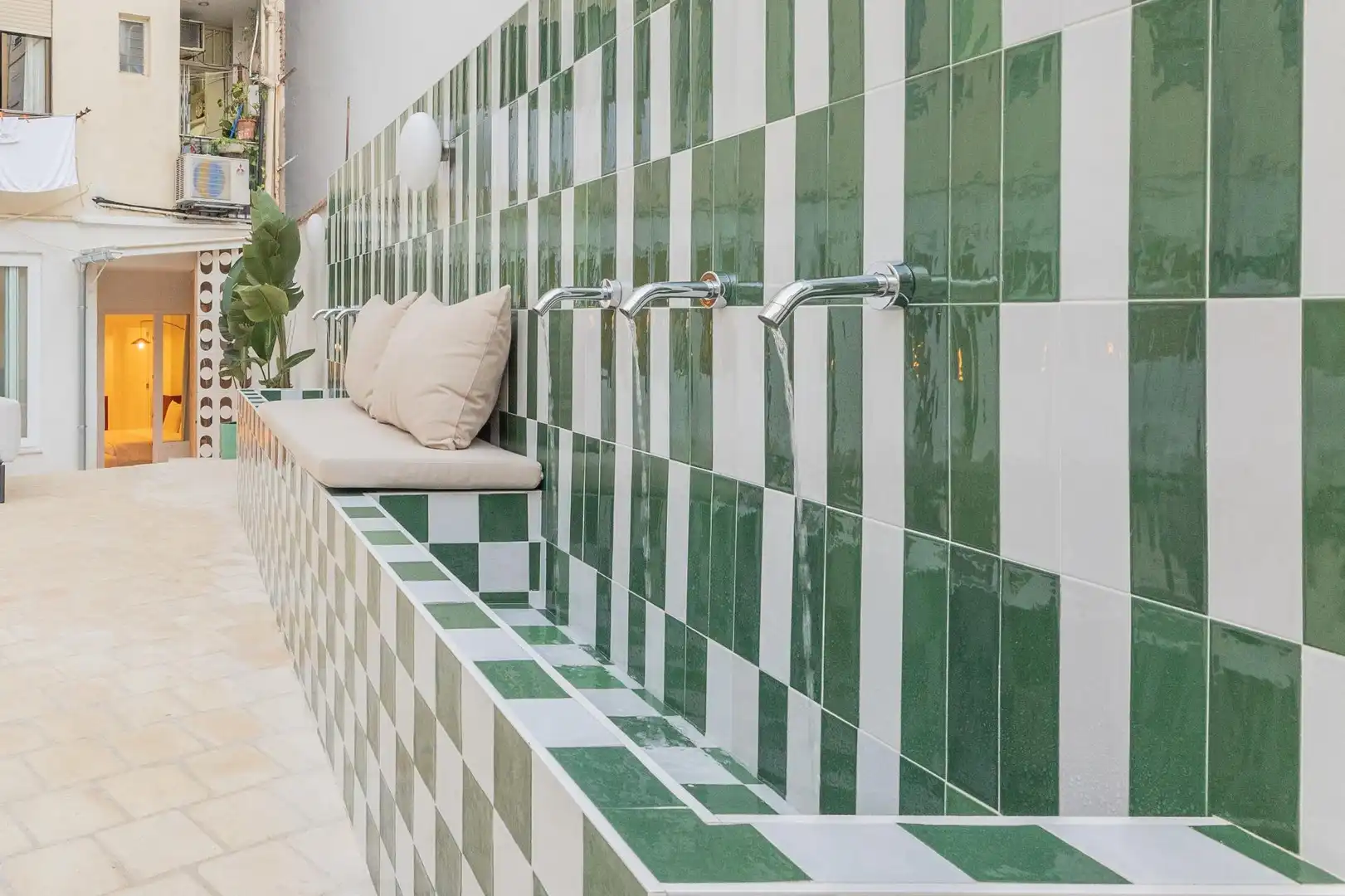 Appartamento con terrazza in vendita a L'Eixample, imagen 2