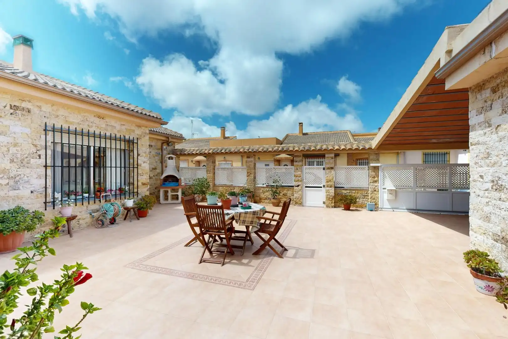 Terrassa de Casa o xalet en venda en Cartagena