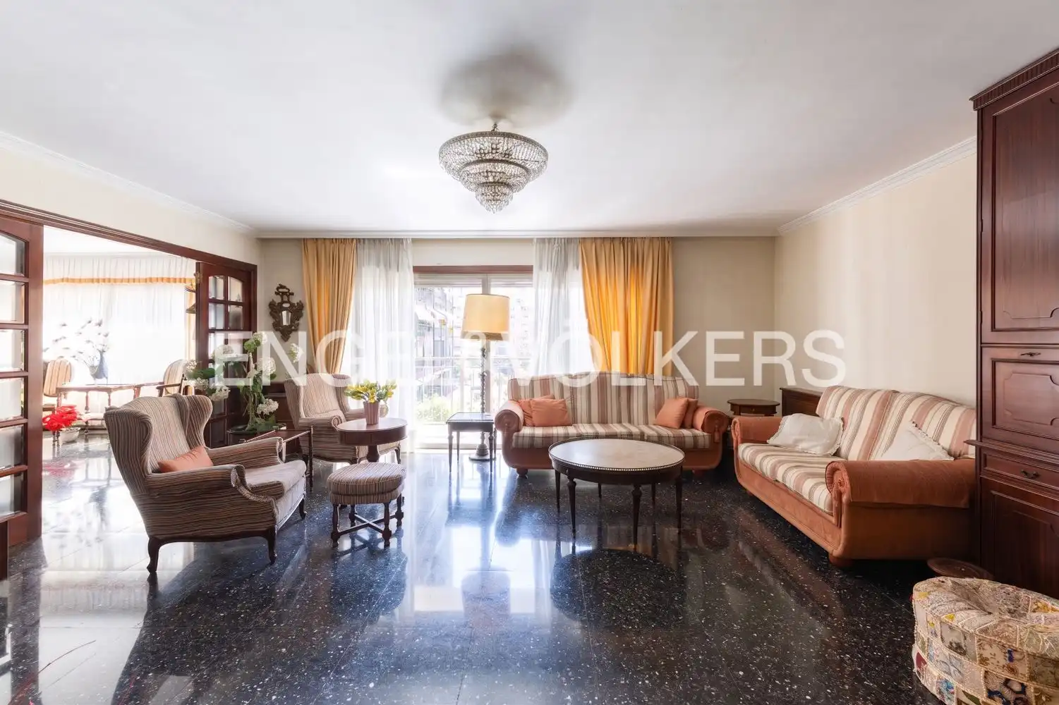 Living room of Flat for sale in Valencia  with Air Conditioner, Heating and Balcony