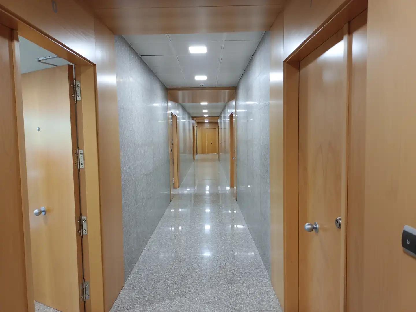 Oficina con ascensor en venta en Carrer Ivars d'Urgell, imagen 2
