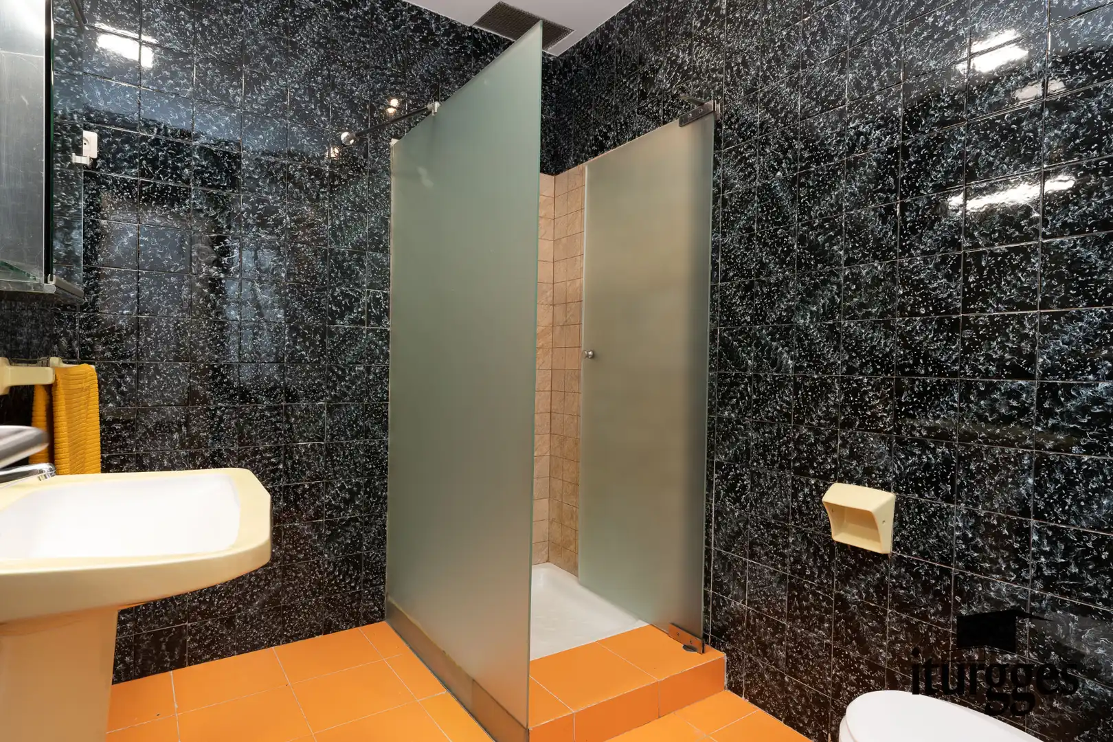 Baño de Piso en venta en Gernika-Lumo con Calefacción y Internet