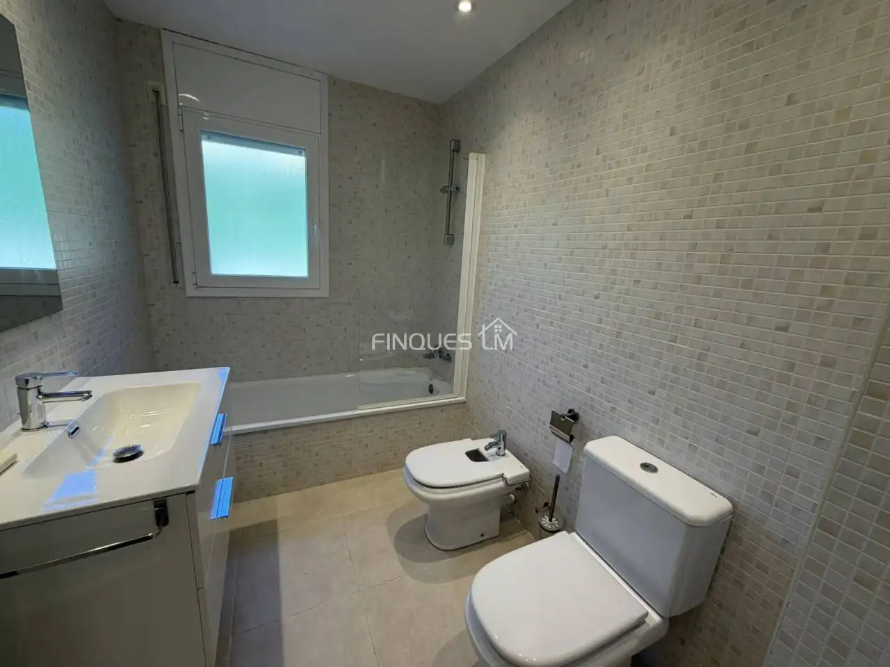 Badezimmer von Haus oder Chalet zum Verkauf in Vidreres mit Klimaanlage, Heizung und Terrasse