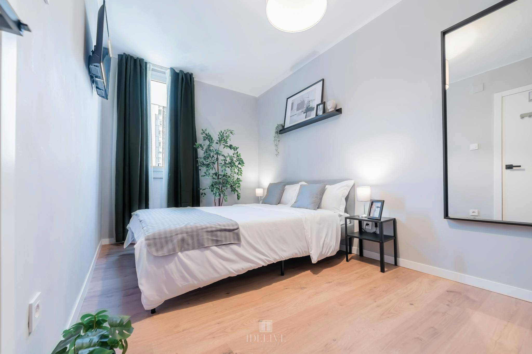 Dormitori de Pis per a compartir en  Barcelona Capital amb Calefacció, Moblat i Rentadora