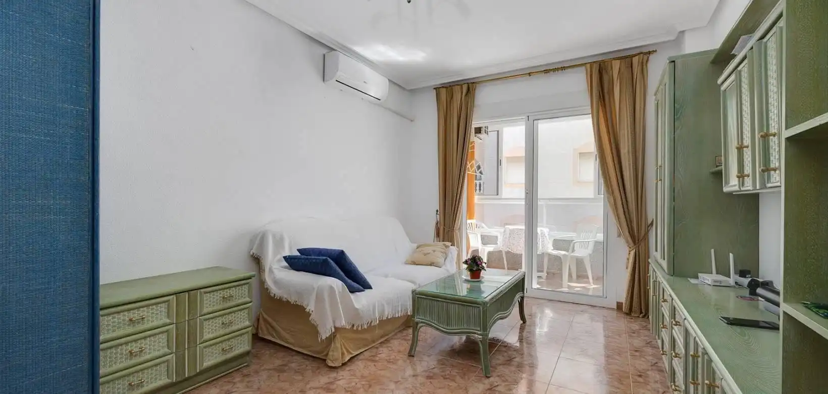 Dormitori de Apartament en venda en Torrevieja amb Aire condicionat, Calefacció i Terrassa