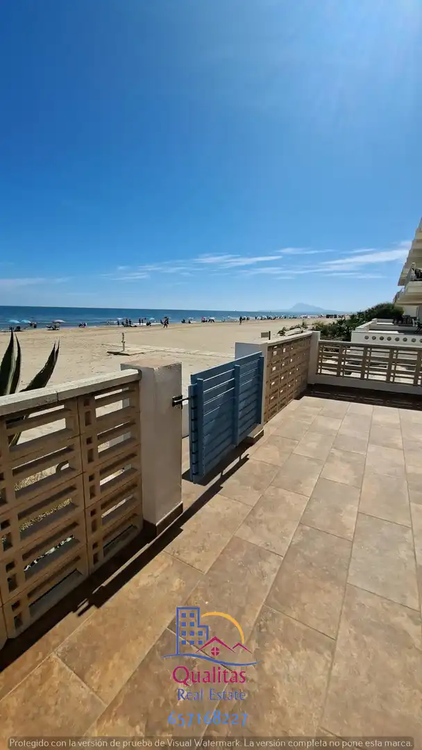 Außenansicht von Wohnungen zur Miete in Oliva mit Klimaanlage, Heizung und Terrasse