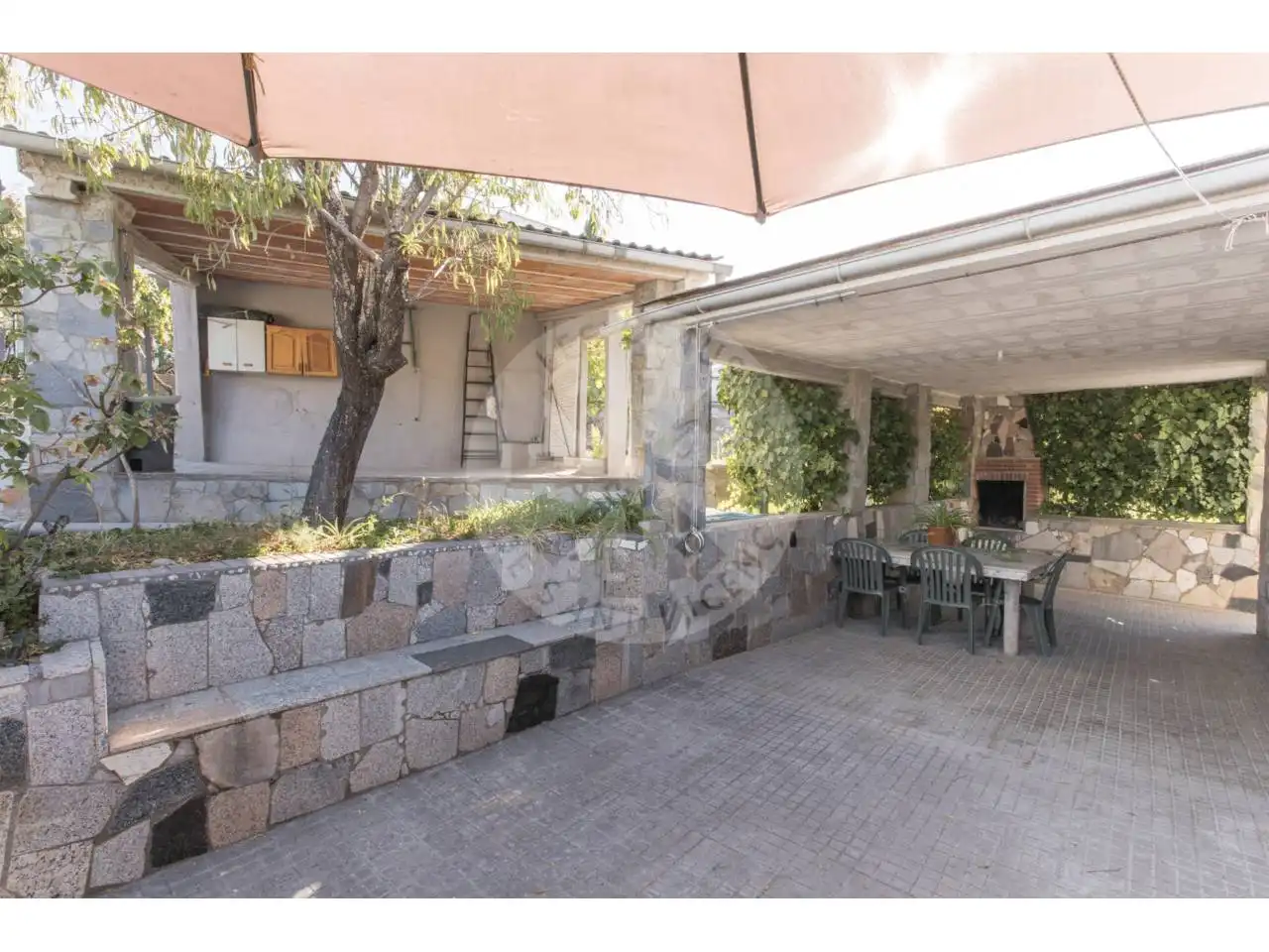 Casa amb jardí en venda a Sant Vicenç de Castellet, imagen 3