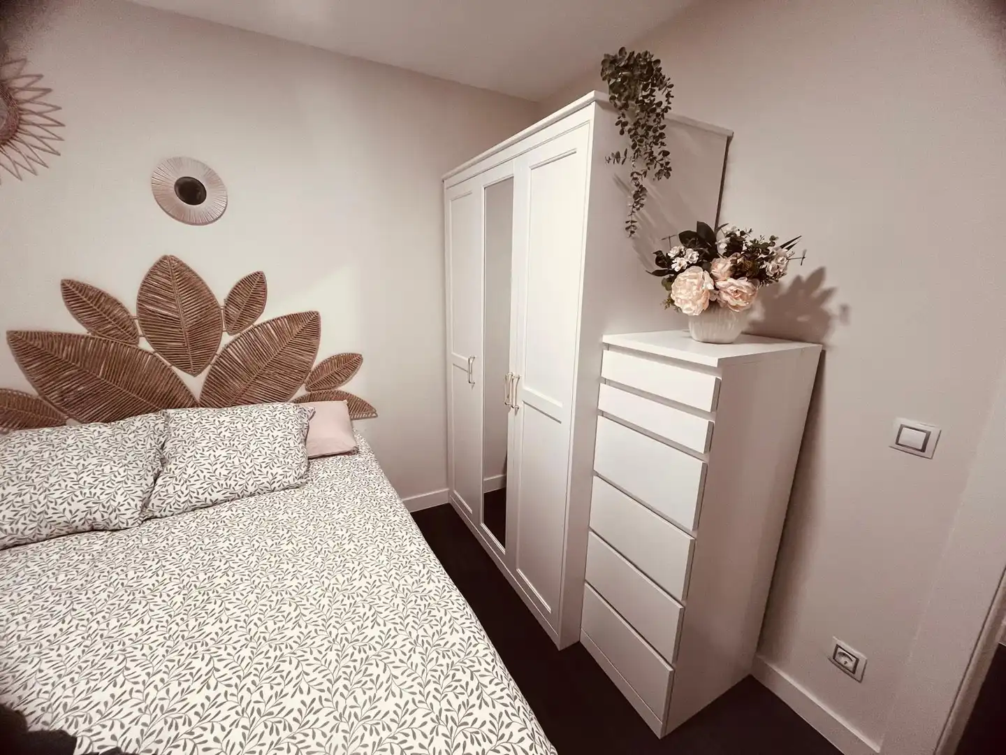 Schlafzimmer von Wohnung zur Miete in Burgos mit Möbliert