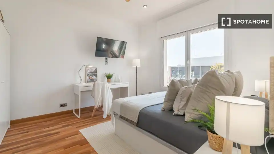 Room in Les Tres Torres