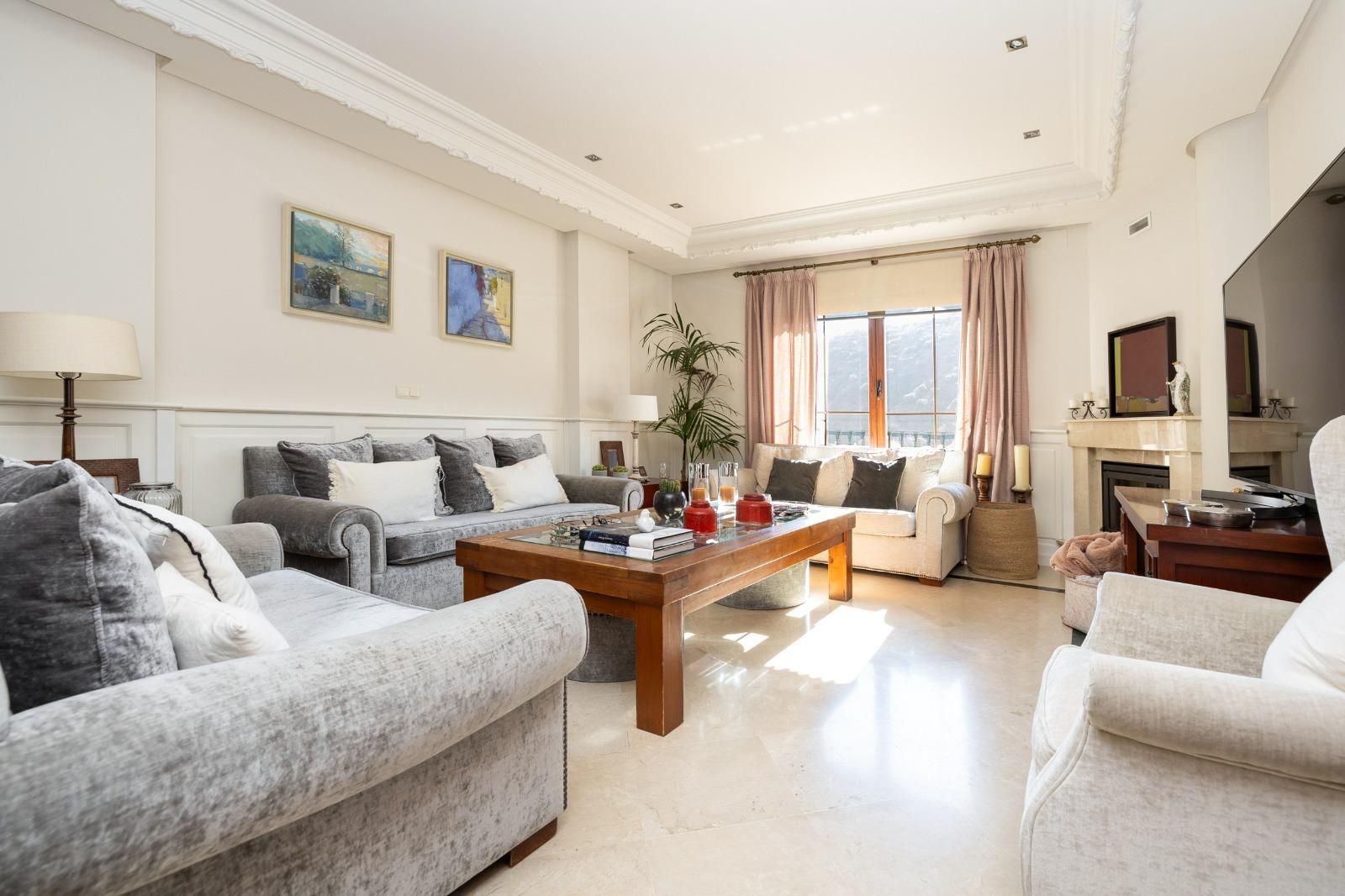 Living room of Single-family semi-detached for sale in  Granada Capital  with Air Conditioner, Heating and Terrace