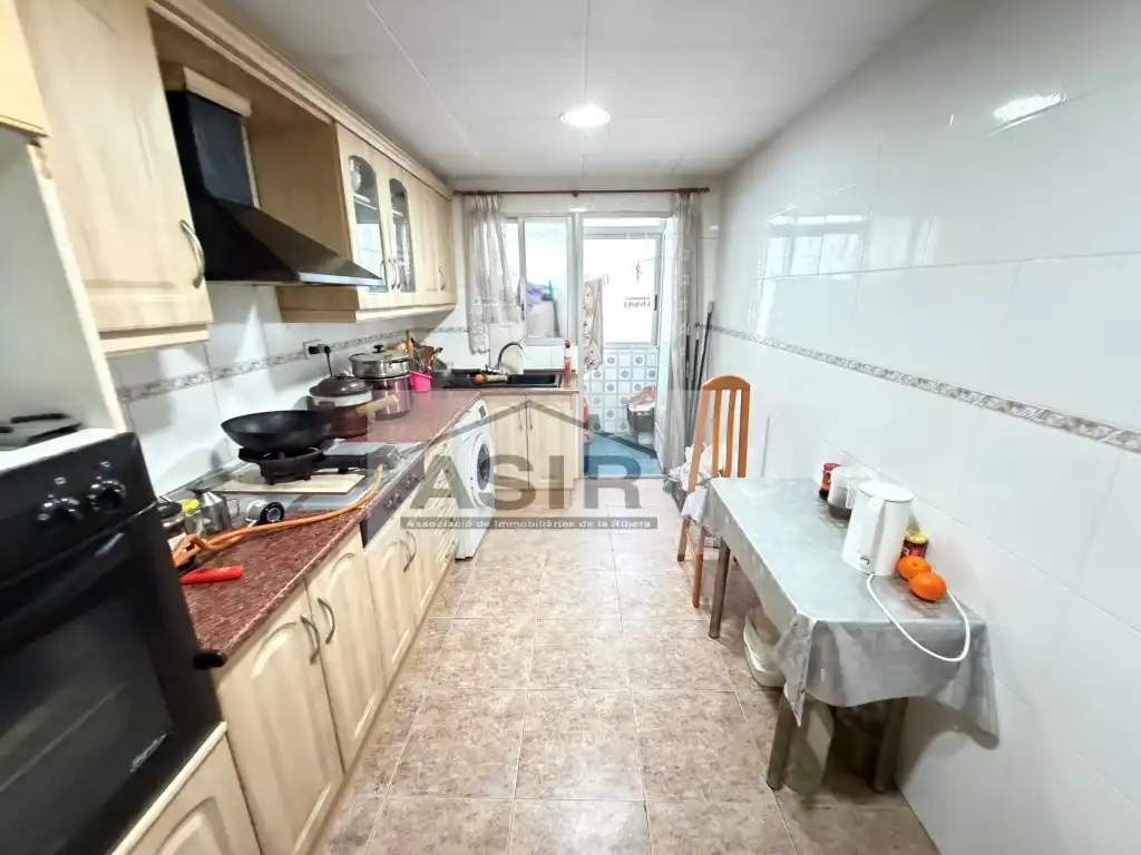 Piso con terraza en venta en Calle Abem Tomlus, imagen 2