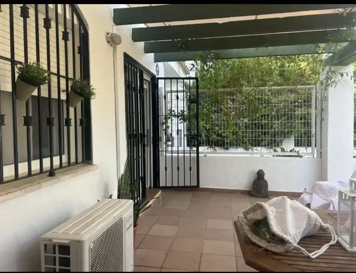 Terrassa de Planta baixa en venda en Zahara de los Atunes amb Aire condicionat, Jardí privat i Traster