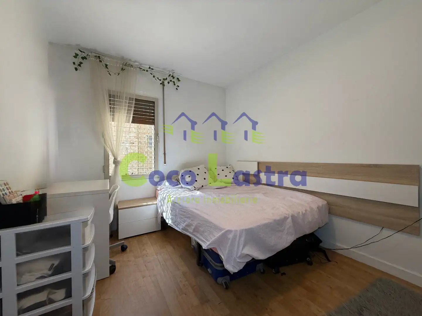 Bedroom of Flat for rent in Salamanca  with Air Conditioner, Heating and Parquet flooring