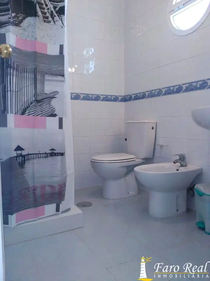 Bathroom of Detached homes for rent in Sanlúcar de Barrameda  with Air Conditioner, Private garden and Swimming Pool